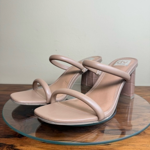 DV by Dolce Vita Halsty Double Band Mules in caramel - Picture 9 of 16